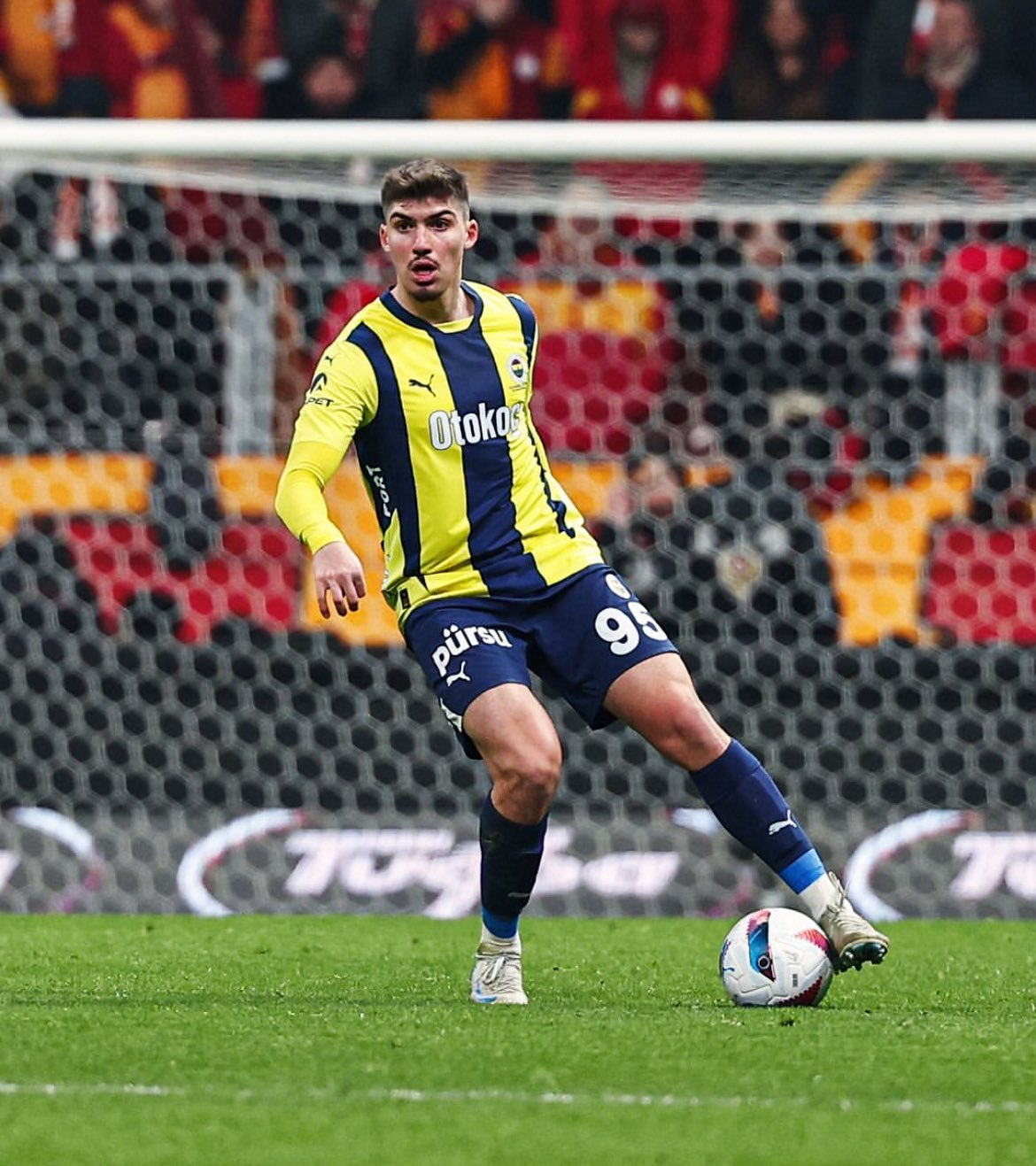 TRANSFER HABERİ: Fransız ekibi Fenerbahçeli oyuncuya talip