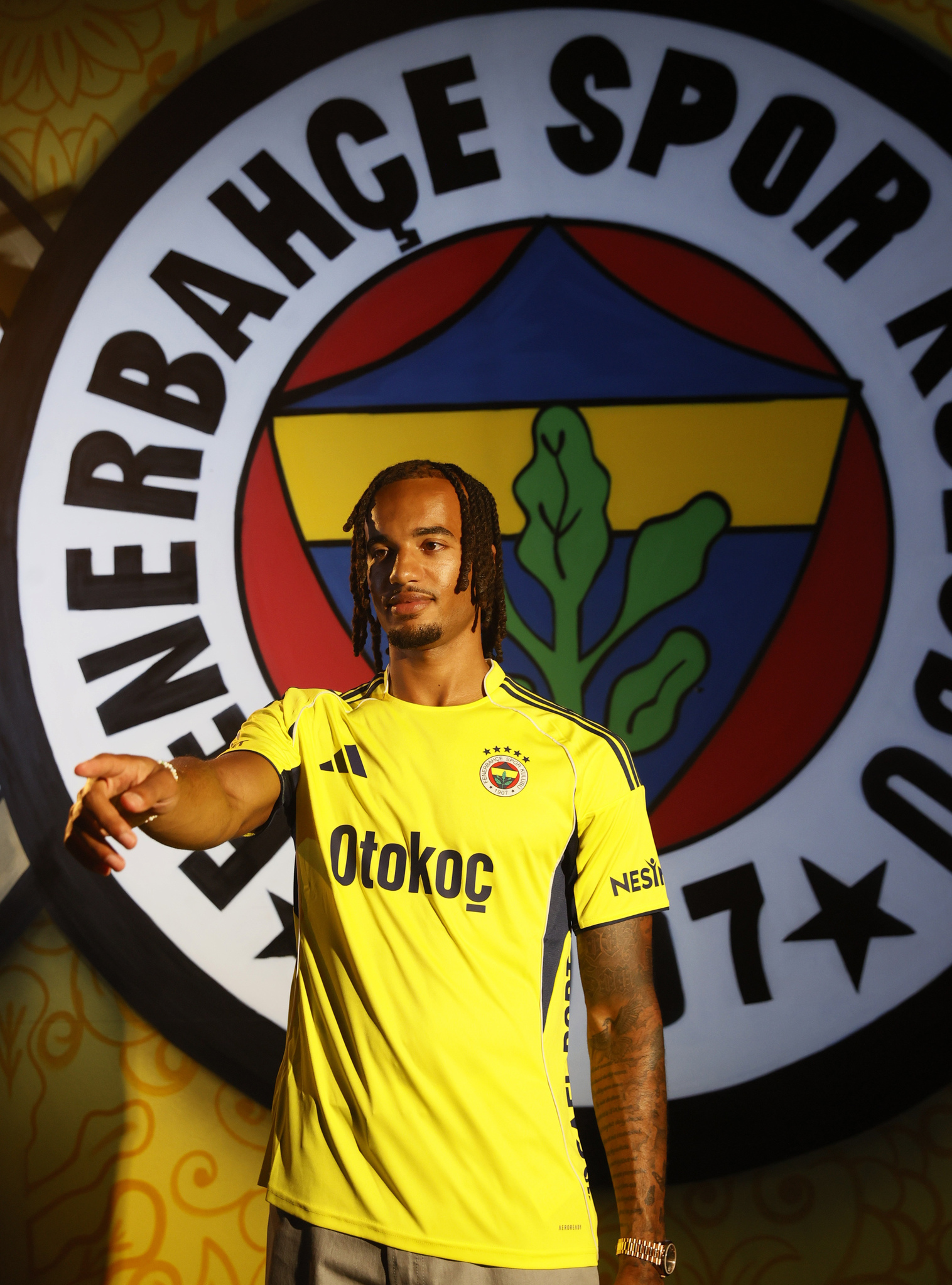 Fener Brown’ı Milan’dan böyle kaptı