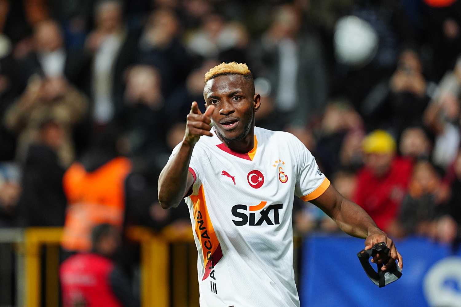 TRANSFER HABERİ: İşte Osimhen’in Galatasaray’a imza atma yüzdesi! Napoli yöneticisi oran verdi