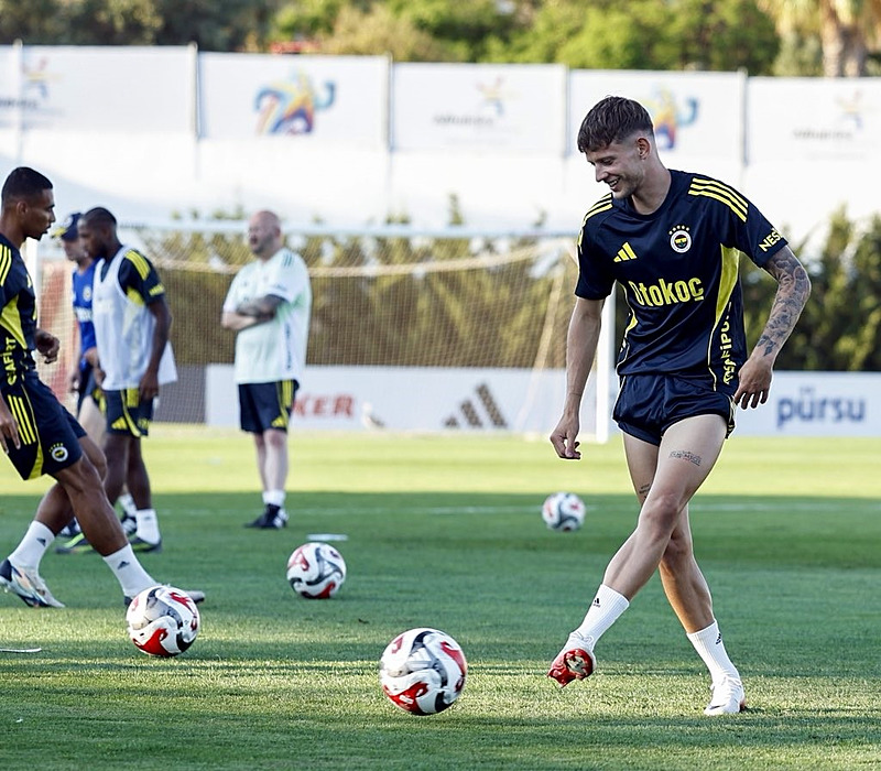 TRANSFER HABERİ: Bissouma’nın talipleri artıyor! Damien Comolli Fenerbahçe’ye rakip oldu