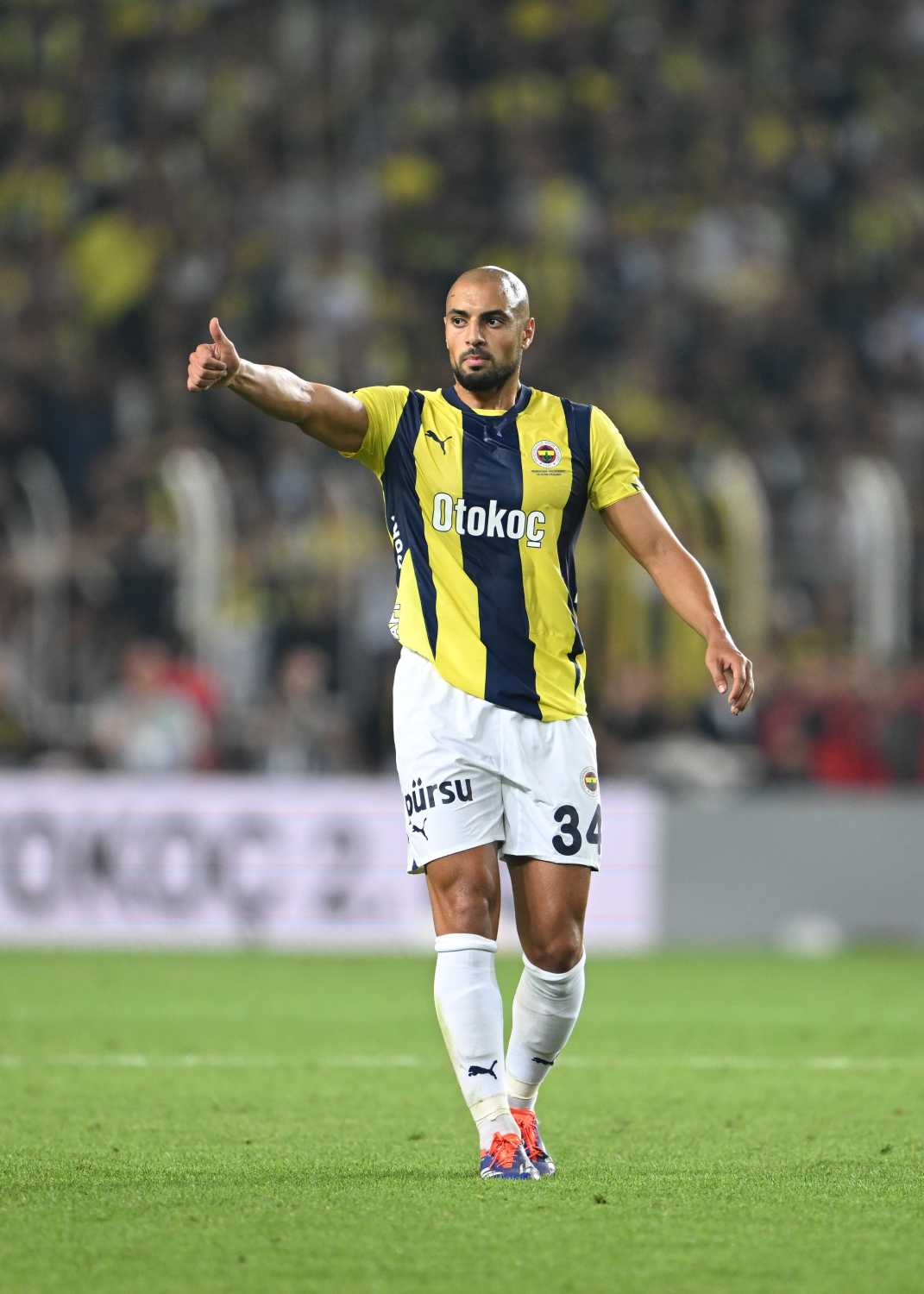 Fenerbahçe’de Amrabat sorunu!