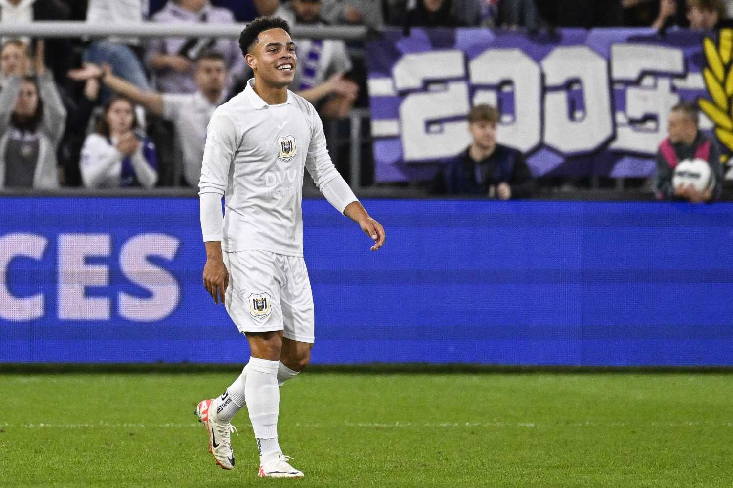 Fenerbahçe’ye süper 10 numara! Kanarya’dan transferde ters köşe