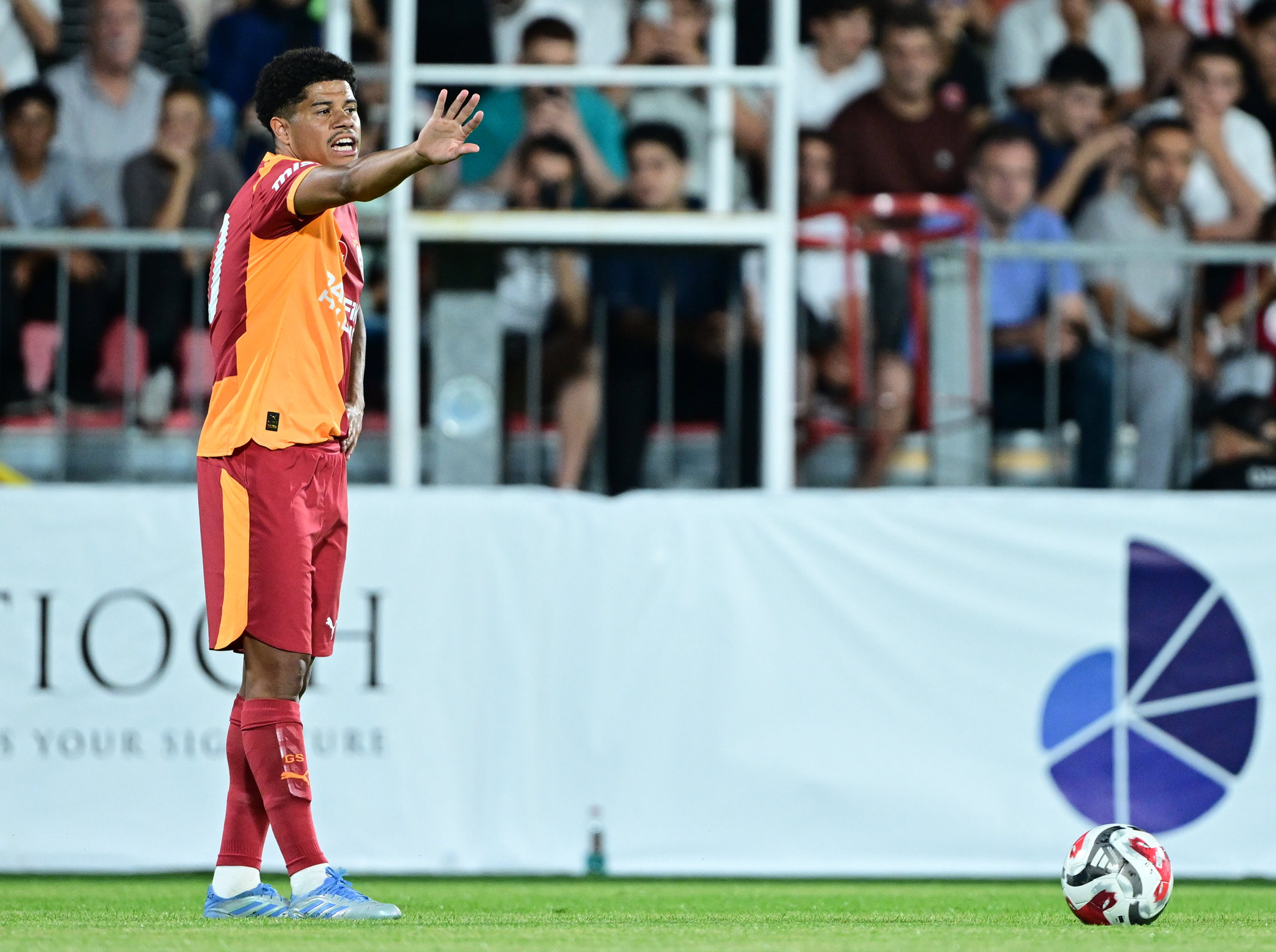 Galatasaray’da Gabriel Sara endişesi! Transfer ve ayrılık...