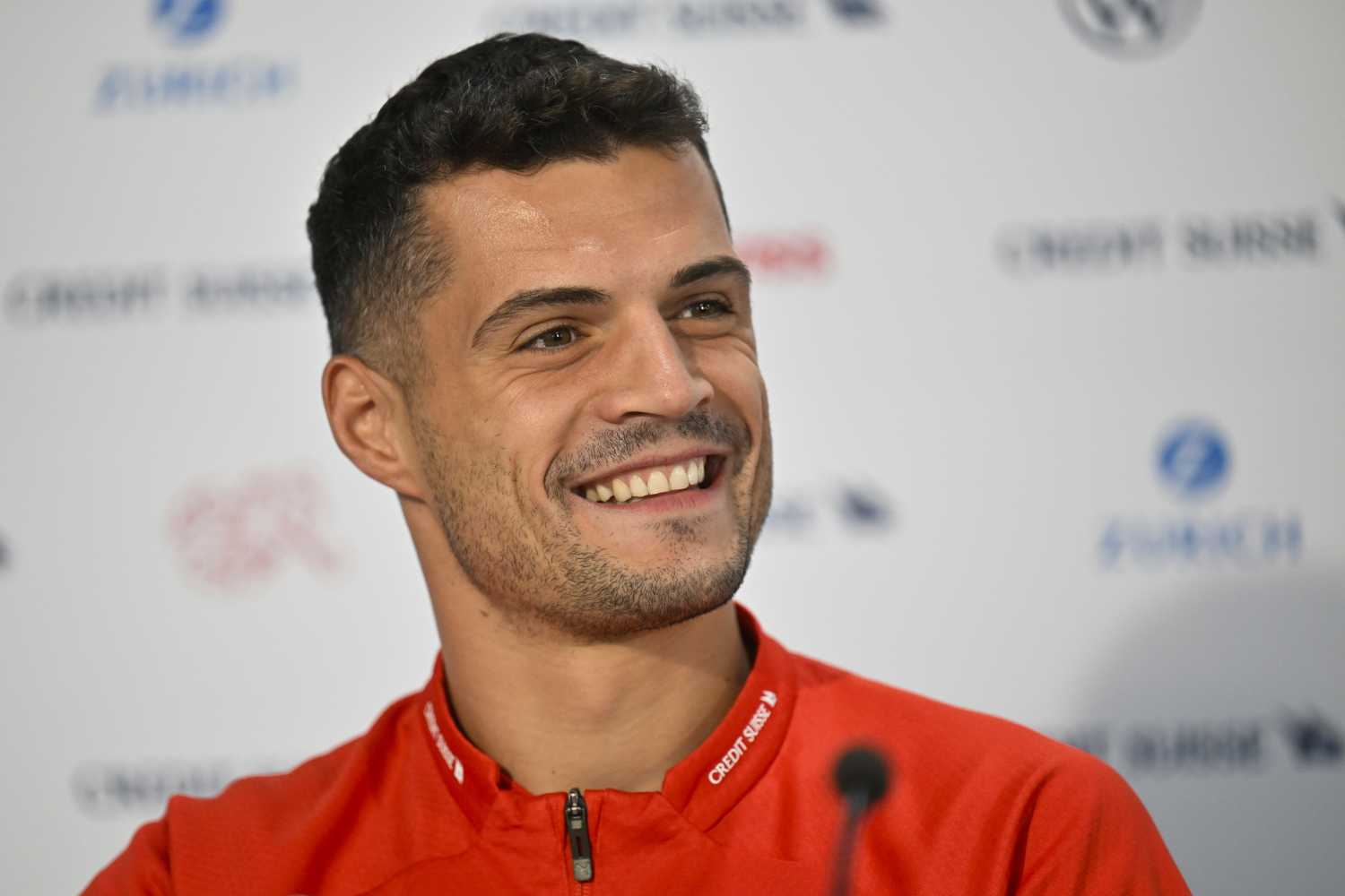 TRANSFER HABERİ: Fenerbahçe’de Granit Xhaka heyecanı! Müjdeli haber geldi