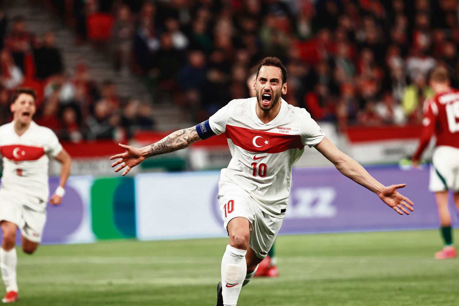 TRANSFER HABERİ: Hakan Çalhanoğlu transferinde flaş gelişme! Teklif ortaya çıktı