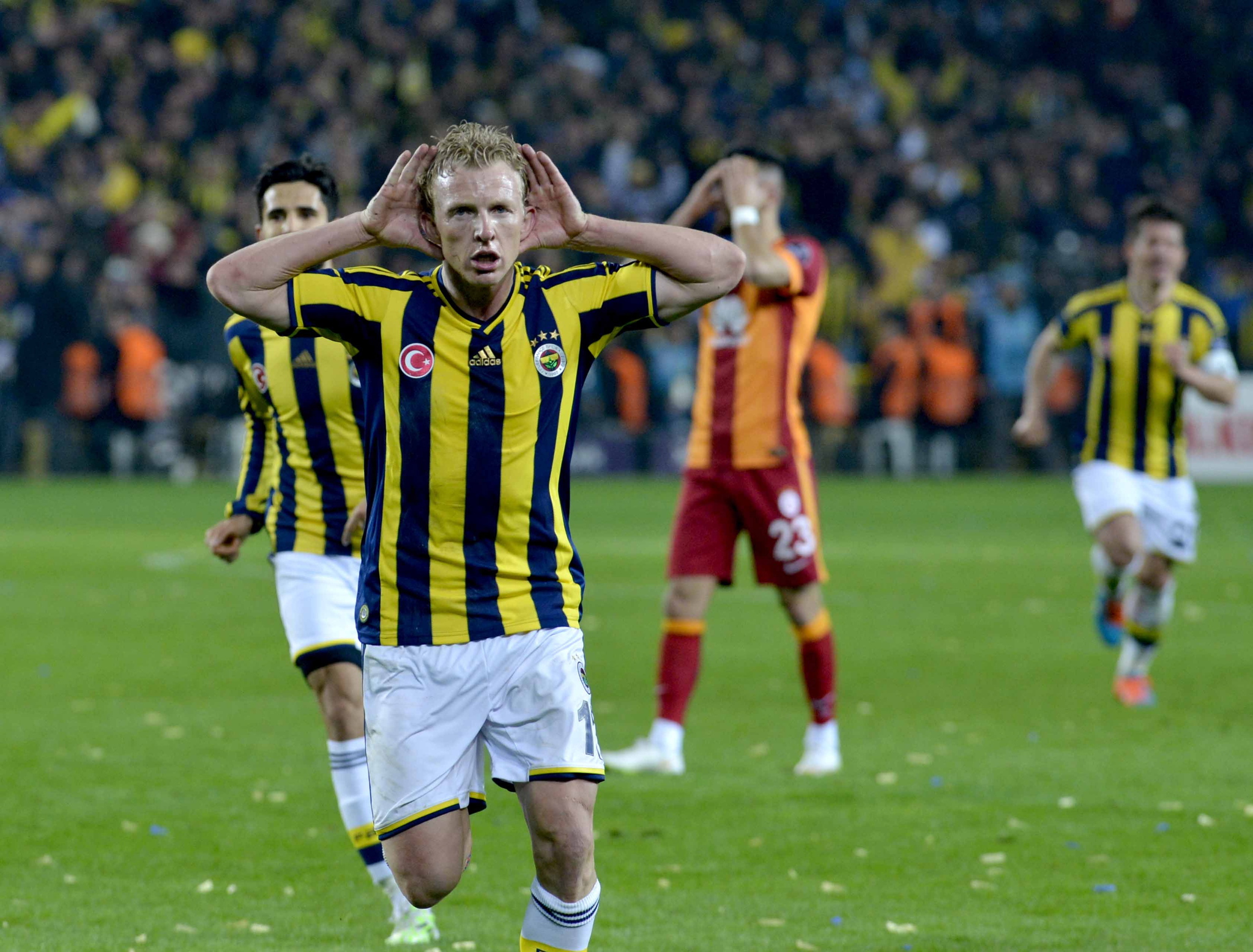 Eski Fenerbahçe’li Kuyt’tan flaş açıklama!