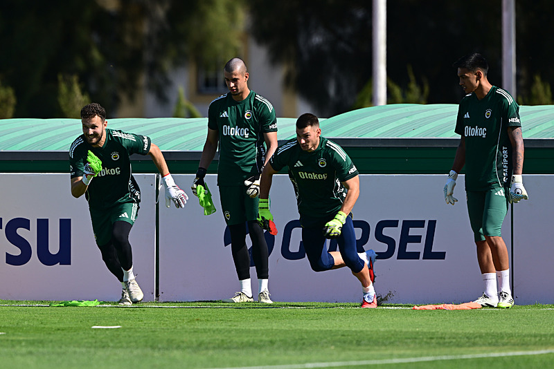 Fenerbahçe’de 6 futbolcuyla yollar ayrılacak! İşte o isimler