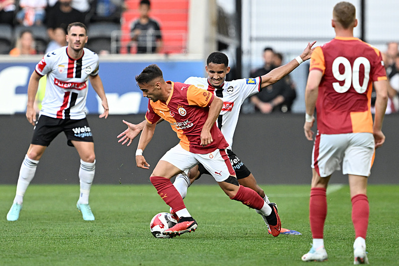 Galatasaray’dan bir bomba transfer daha! Milli yıldızla imzalar atılacak