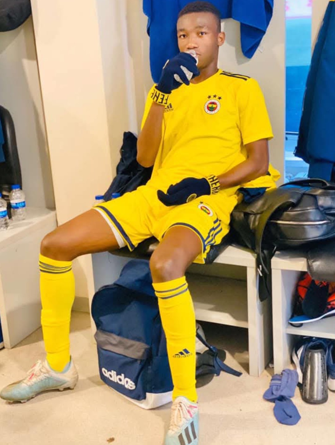 TRANSFER HABERİ: Fenerbahçe aradığı sol kanadı buldu