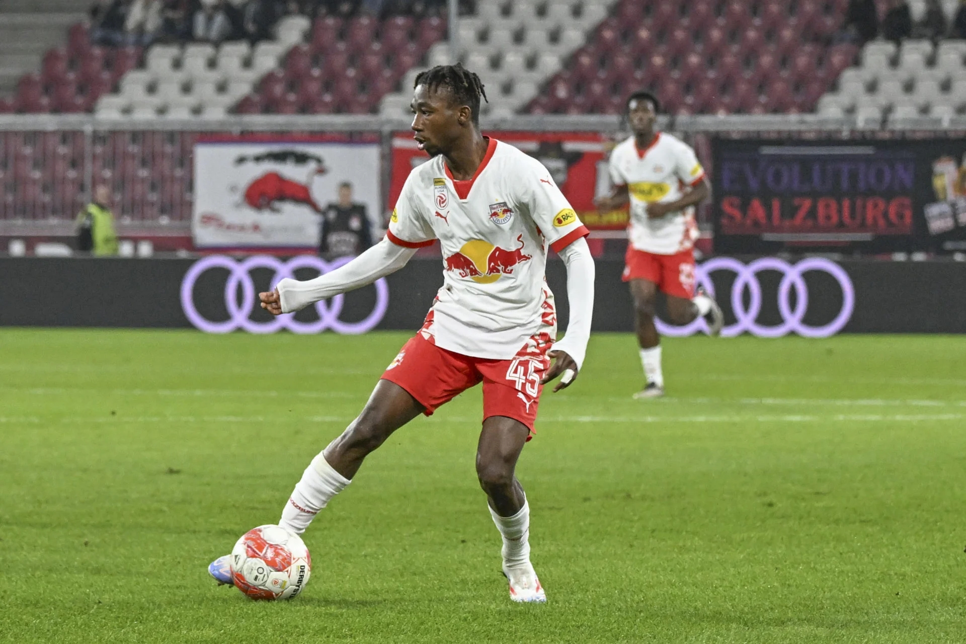 TRANSFER HABERLERİ: Fenerbahçe’den kanat operasyonu! Listede 2 isim var