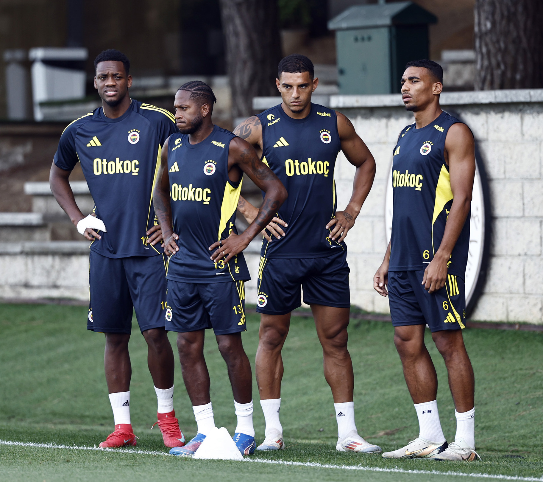 TRANSFER HABERLERİ: Fenerbahçe’den kanat operasyonu! Listede 2 isim var