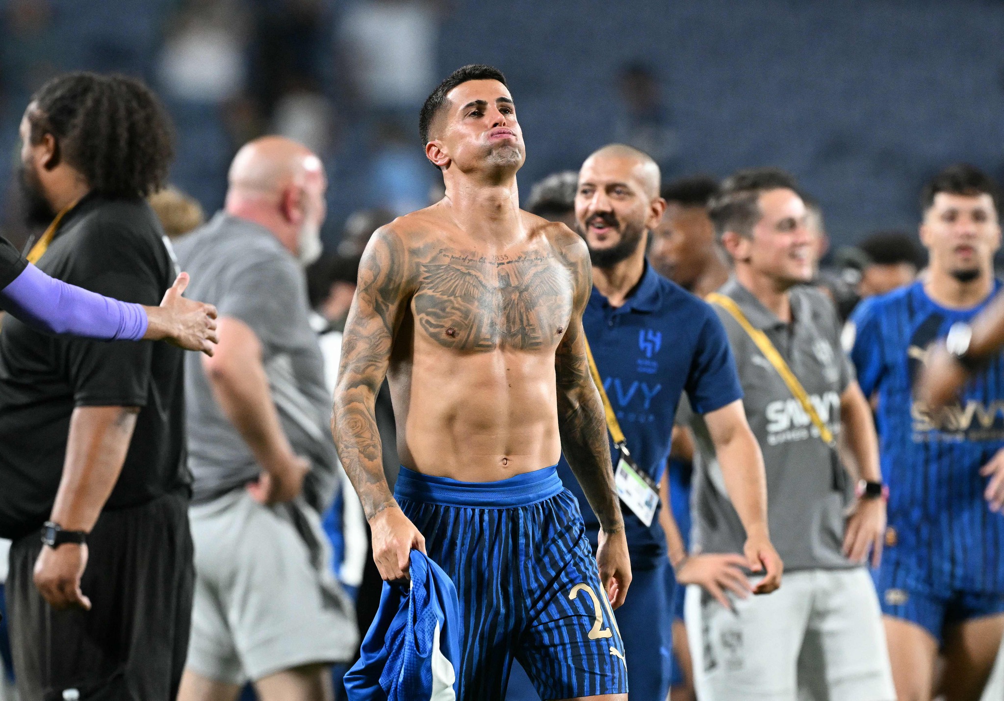 TRANSFER HABERLERİ: Fenerbahçe’ye dünya yıldızı sağ bek! Menajerlerden sürpriz teklif