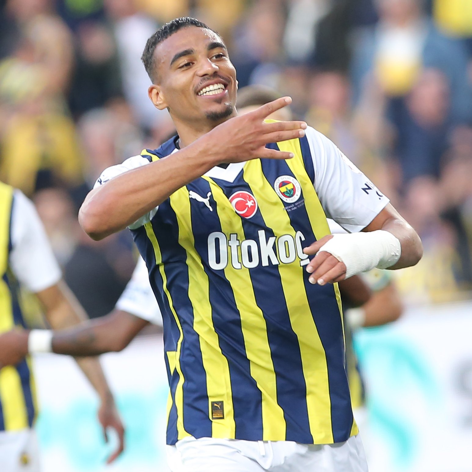 TRANSFER HABERİ: Fenerbahçe’nin yıldızı Rusya yolcusu