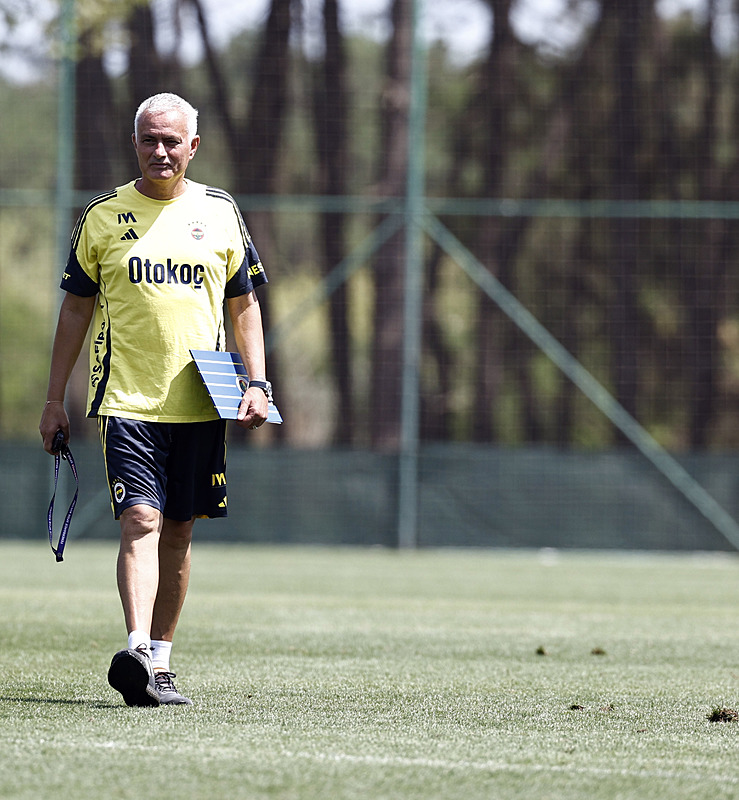 TRANSFER HABERİ: Fenerbahçe’den Galatasaray’a Osimhen yanıtı! Sambacı yıldız geliyor