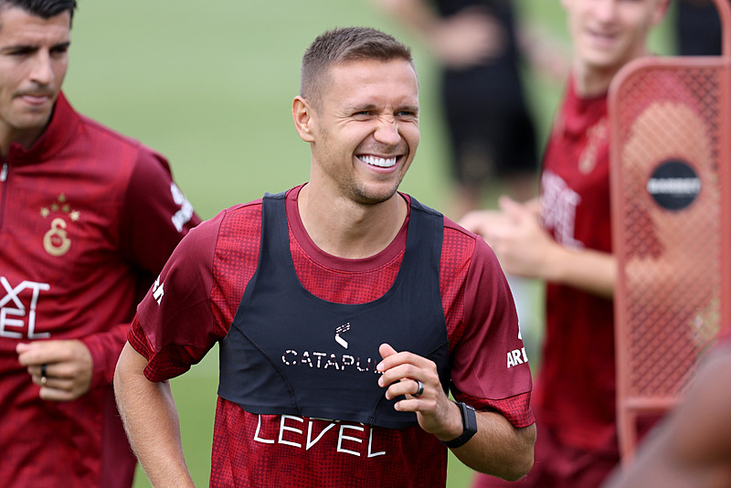 TRANSFER HABERİ: Galatasaray’da bir ayrılık daha! Çizme’den talip...
