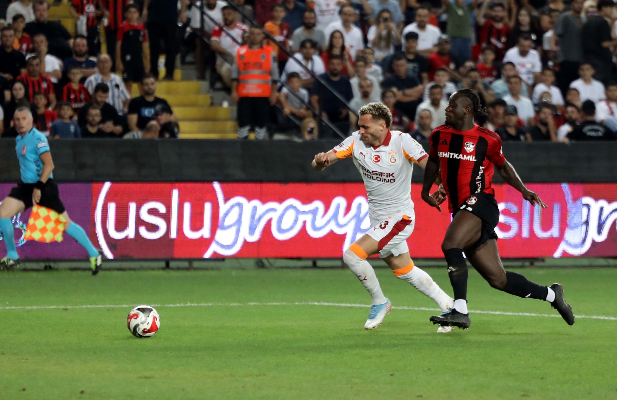 Galatasaray’ın kazandığı penaltılar doğru mu? Ahmet Çakar yorumladı!