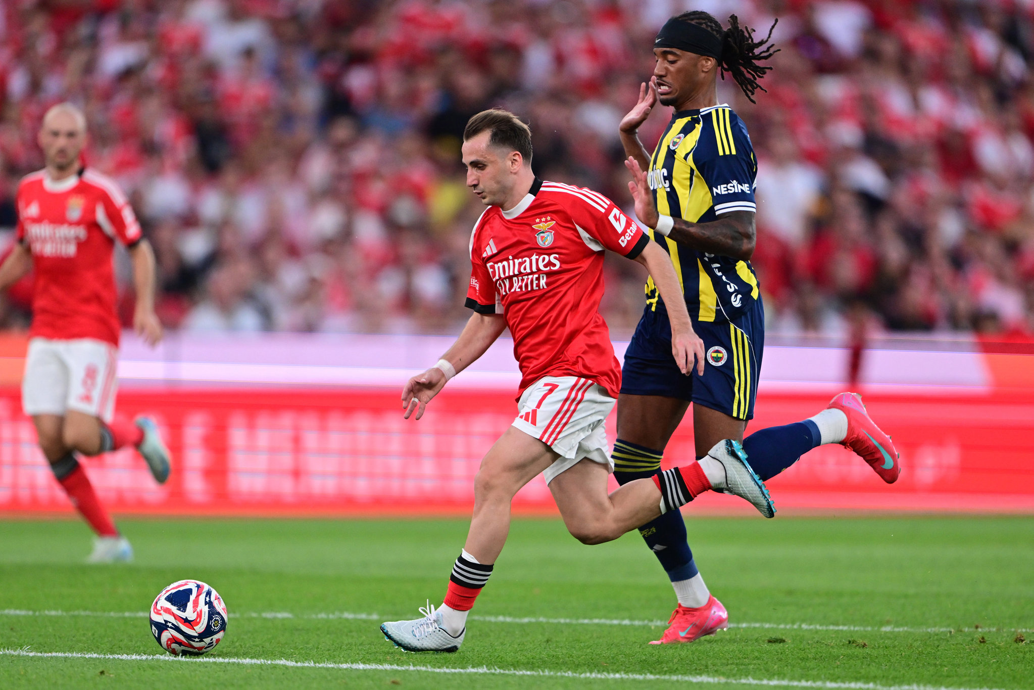 TRANSFER HABERİ: Kerem Aktürkoğlu’nun Fenerbahçe formasını giyeceği ilk maç belli oldu!