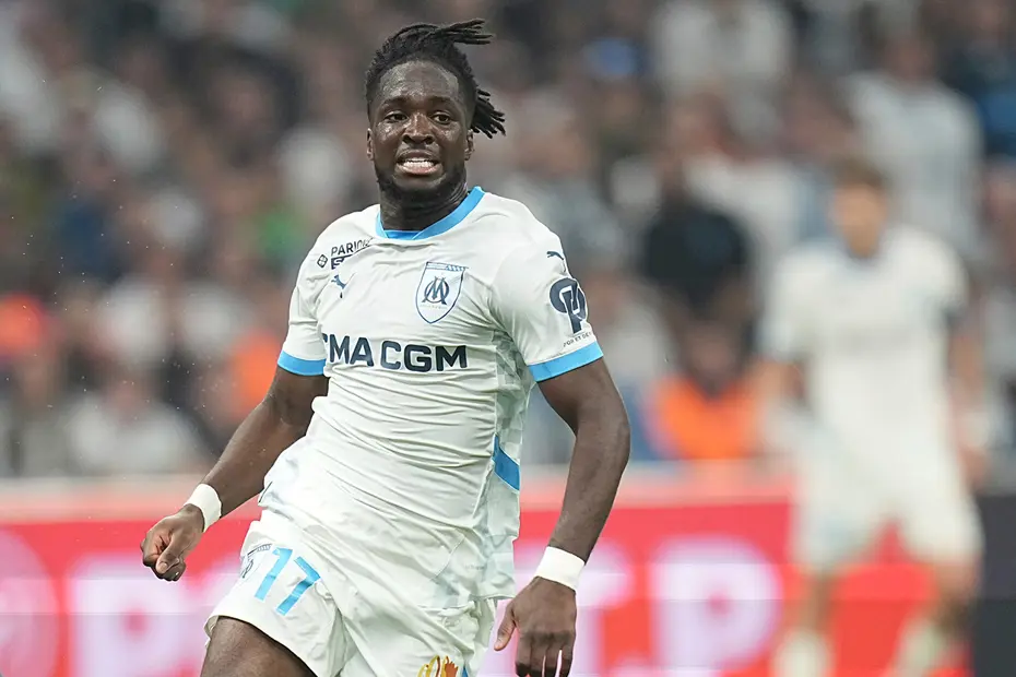 Rowe için F.Bahçe ve Beşiktaş’a 3 rakip!