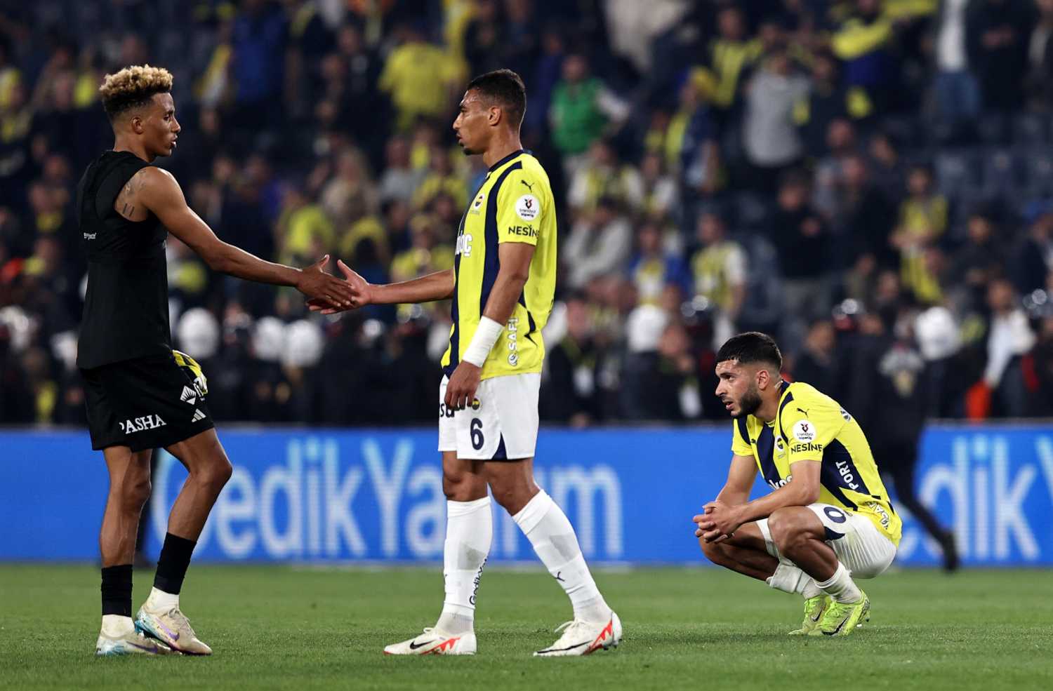 TRANSFER HABERİ: Fenerbahçe ve Beşiktaş arasındaki tarihi takasa Gedson Fernandes engeli!