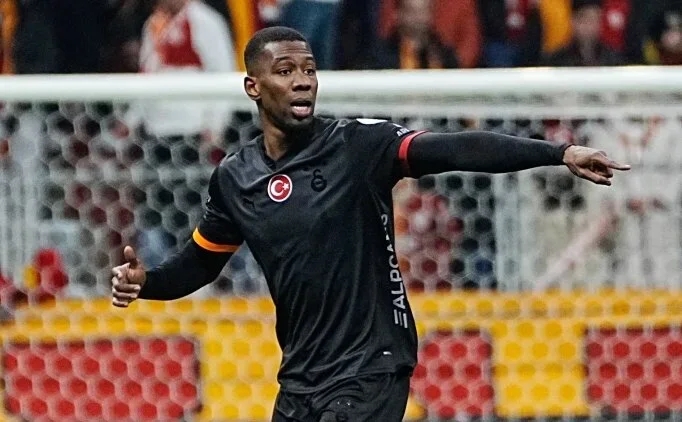 TRANSFER HABERİ: Galatasaray’dan yıldız ismin taliplerine flaş yanıt!