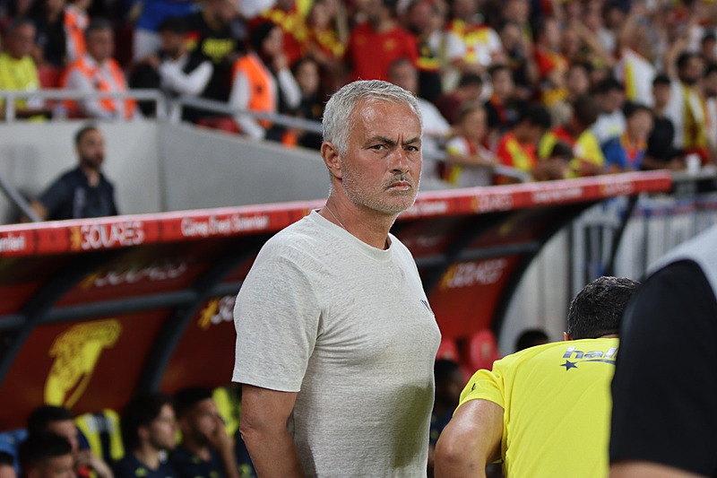 Fenerbahçe’ye dev transfer müjdesi! Teklifi kabul etti