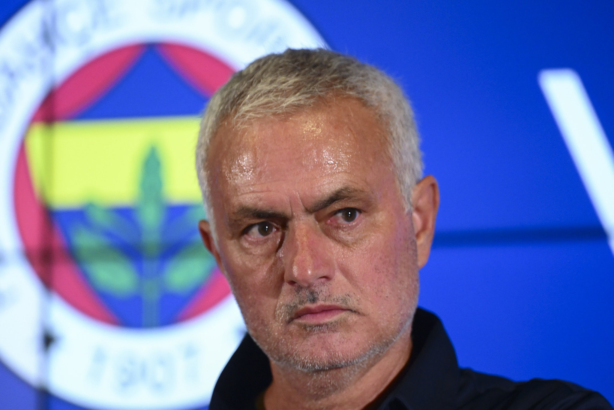 Jose Mourinho’dan sürpriz karar! İşte Fenerbahçe’nin Göztepe maçı 11’i