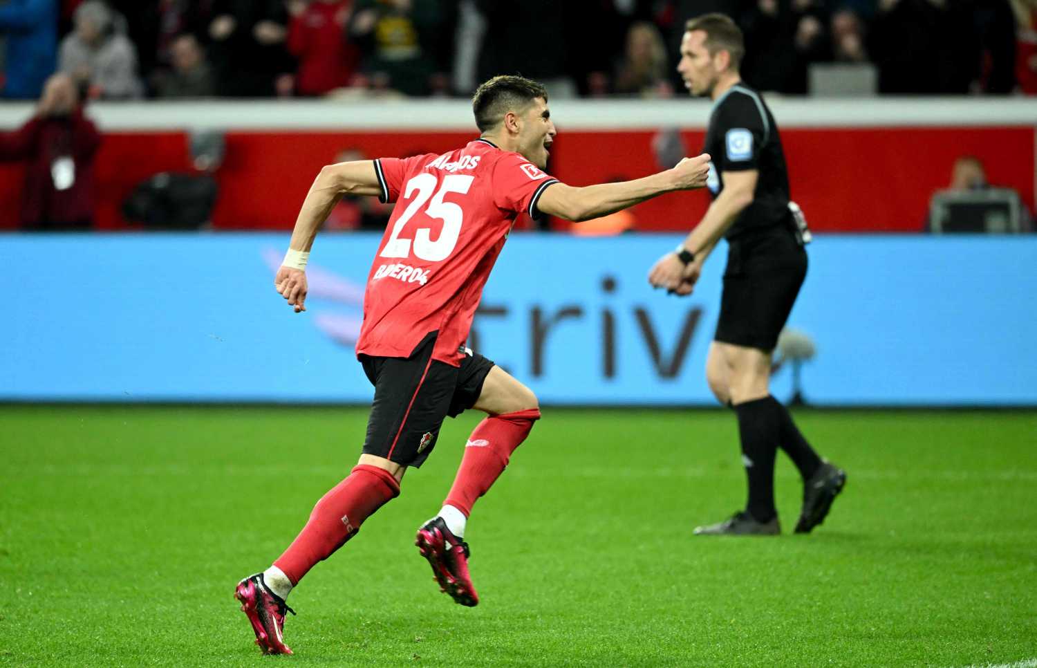 Fenerbahçe’ye 40 milyon Euro’luk yıldız! Transferde Devin Özek detayı