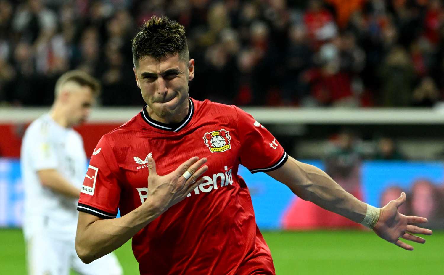 Fenerbahçe’ye 40 milyon Euro’luk yıldız! Transferde Devin Özek detayı