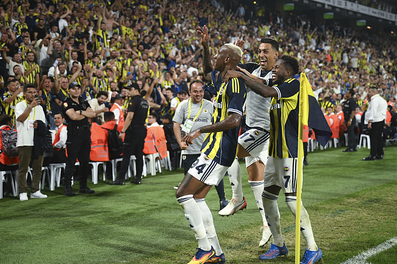Fenerbahçe’ye 40 milyon Euro’luk yıldız! Transferde Devin Özek detayı