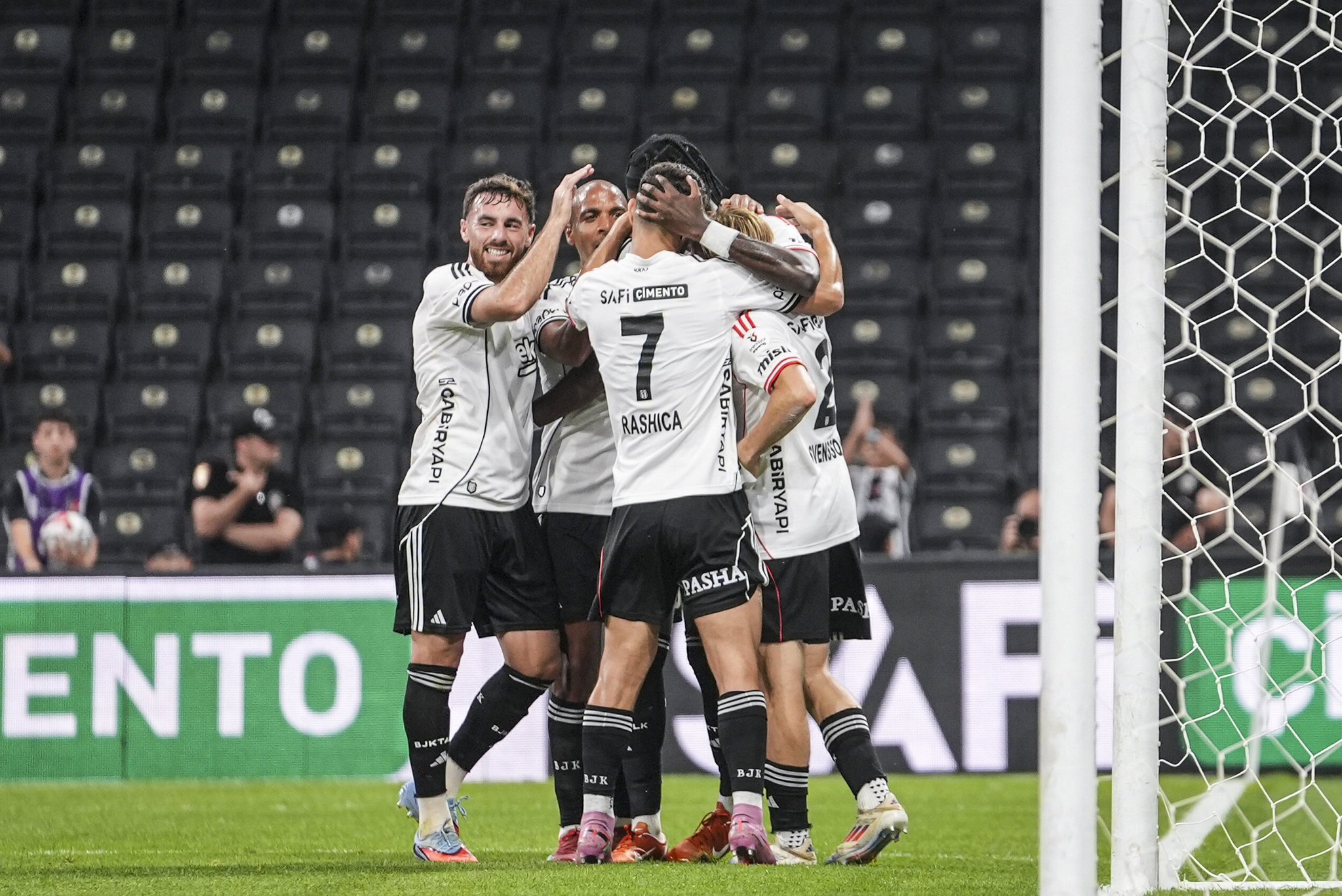 Spor yazarları Beşiktaş-ikas Eyüpspor maçını değerlendirdi!