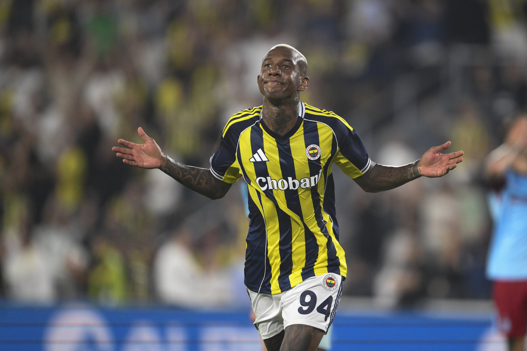 FENERBAHÇE HABERİ: Talisca’dan transfer iddialarına yanıt!
