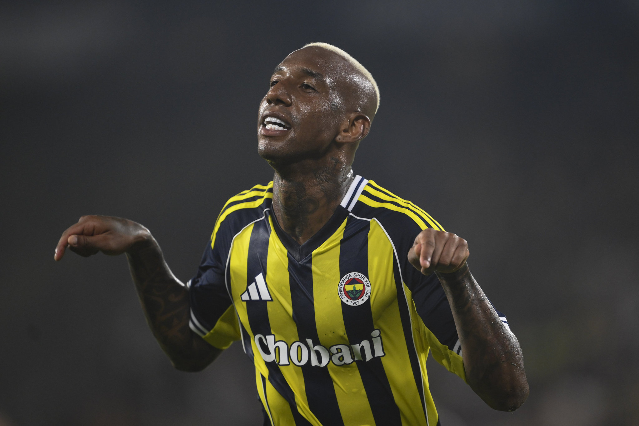 FENERBAHÇE HABERİ: Talisca’dan transfer iddialarına yanıt!