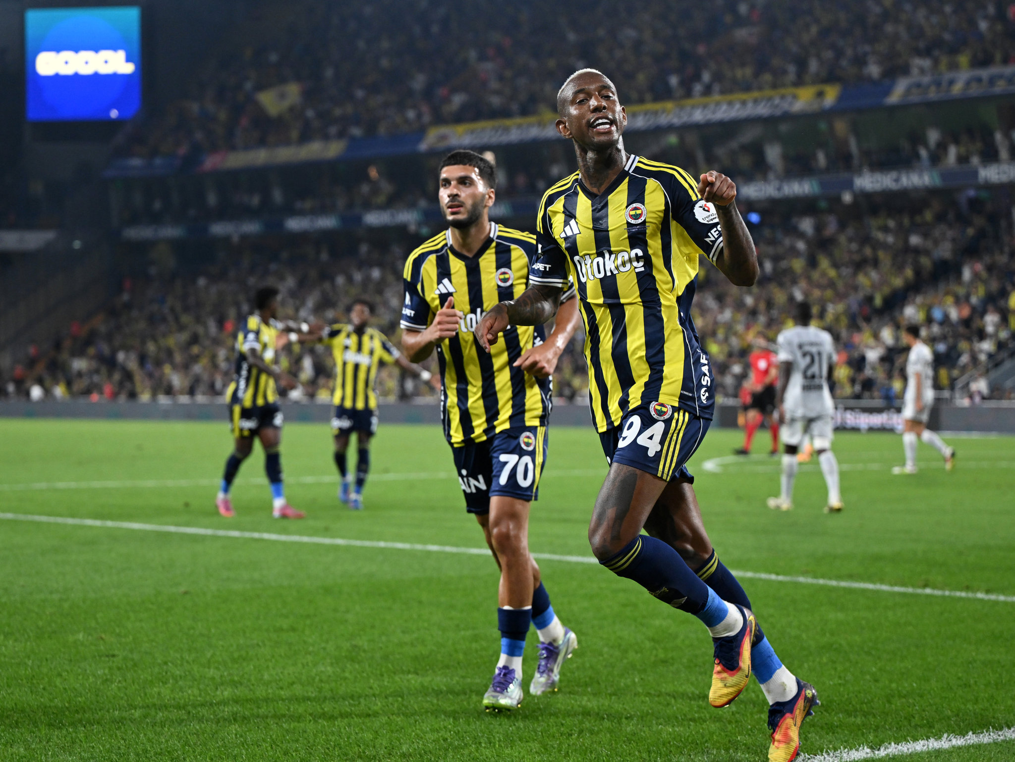 Süper Lig’de şampiyonluk oranları güncellendi! İşte zirvenin favorisi