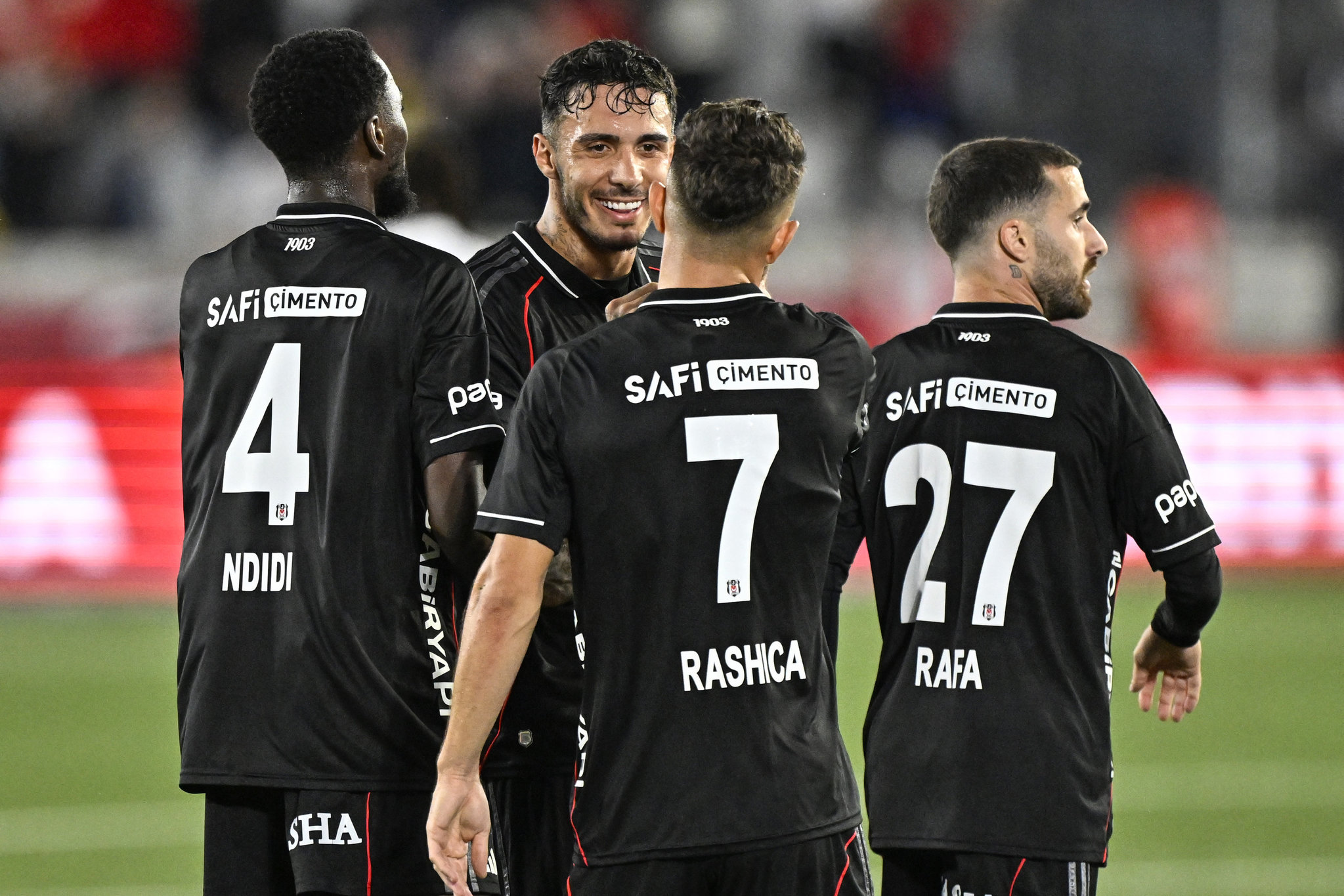 Süper Lig’de şampiyonluk oranları güncellendi! İşte zirvenin favorisi