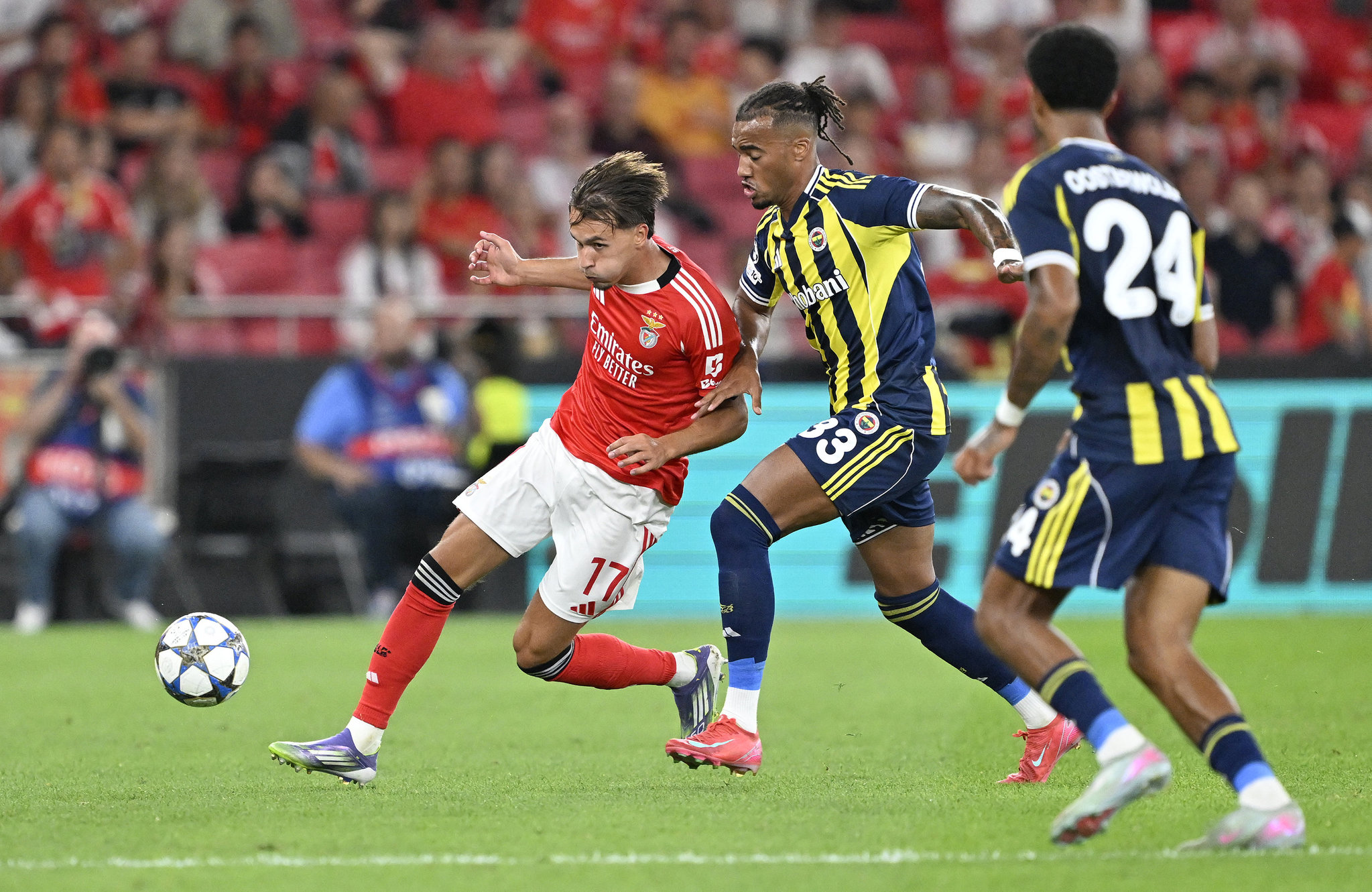 FENERBAHÇE HABERİ: Djiku ile Brown arasında gerginlik yaşandı!