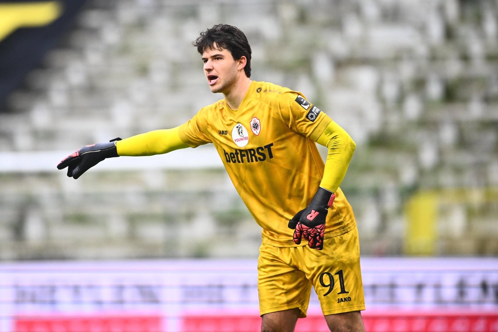 TRANSFER HABERİ: Senne Lammens adım adım Galatasaray’a! İşte ödenecek maaş
