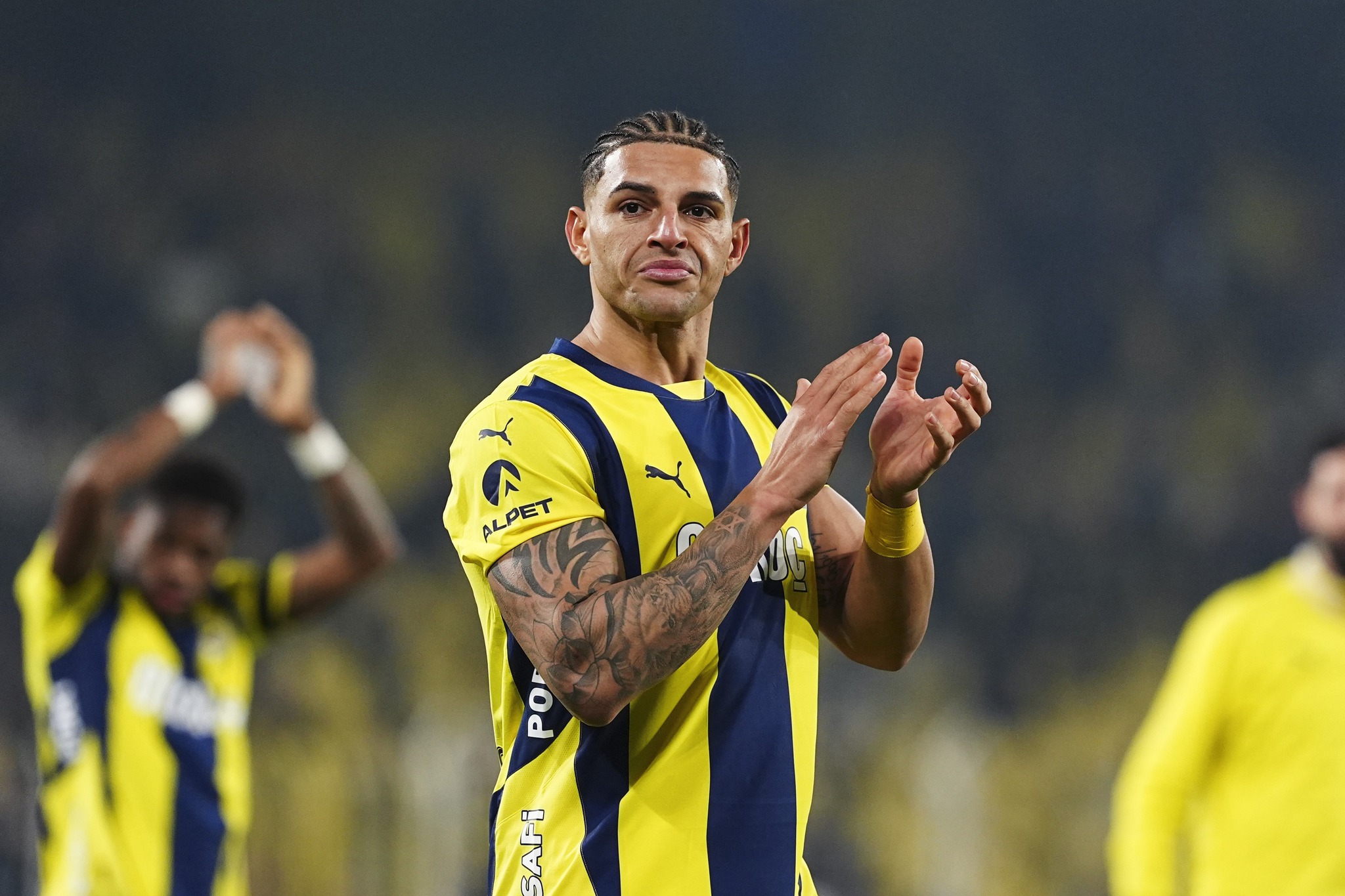 TRANSFER HABERLERİ: F.Bahçe, Carlos için Como ile anlaştı! İşte ödenecek miktar!