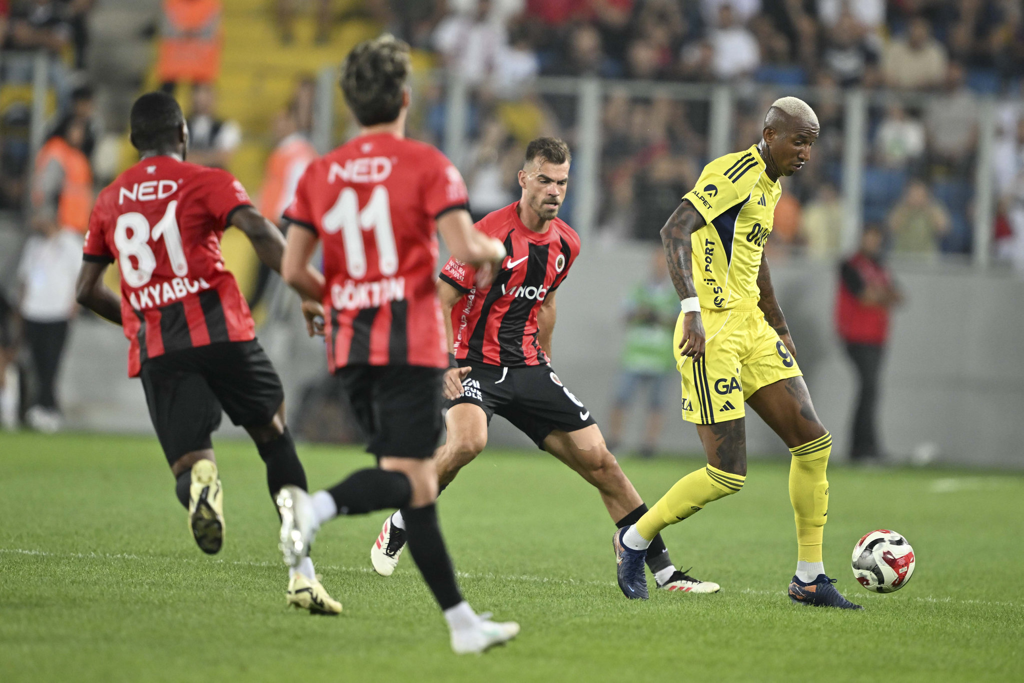 FENERBAHÇE HABERİ: Ahmet Çakar’dan olay Jose Mourinho yorumu!