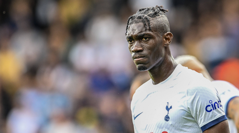 TRANSFER HABERİ: Fenerbahçe orta saha transferinde rotasını çevirdi!