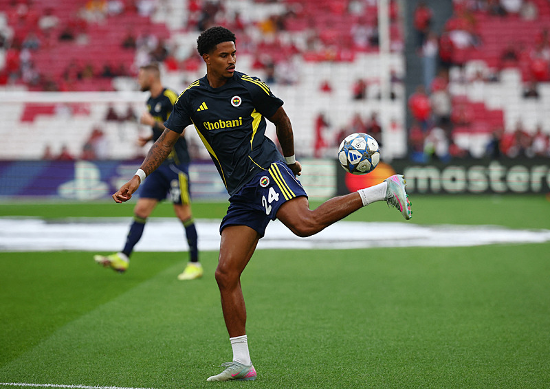 TRANSFER HABERİ: Fenerbahçe’nin yıldızına sürpriz teklif! İşte verilen yanıt
