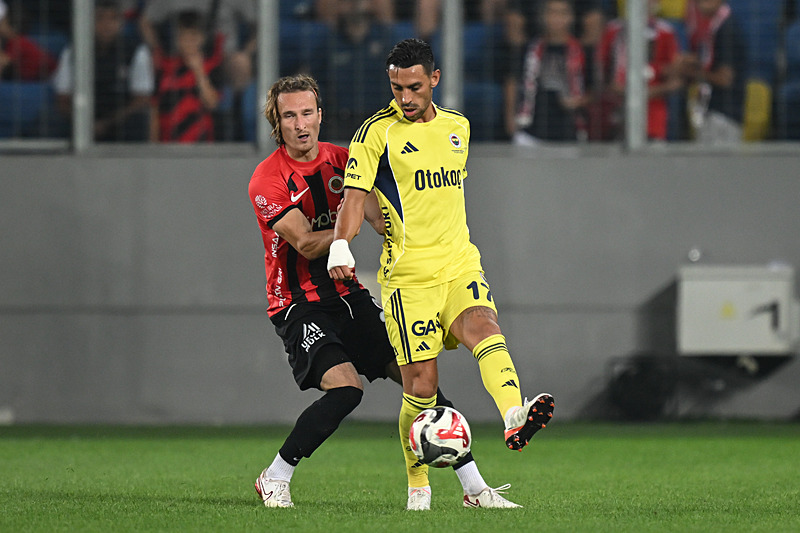 Süper Lig’de şampiyonluk oranları güncellendi! Beşiktaş Fenerbahçe, Galatasaray ve Trabzonspor...