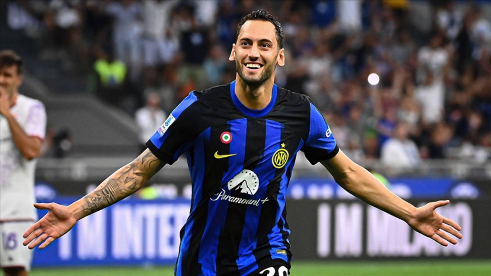 G.Saray Hakan Çalhanoğlu için pazarlık masasında! İşte yapılan teklif!