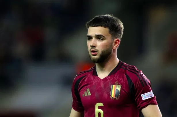 TRANSFER HABERİ: Fenerbahçe’den orta saha hamlesi! Beşiktaş da istiyordu