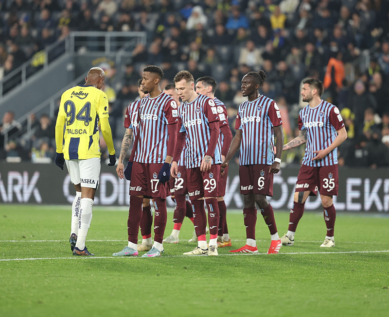 Fenerbahçe-Trabzonspor maçı ne zaman ve saat kaçta? FB-TS maçı hangi kanalda yayınlanacak? | CANLI İZLE