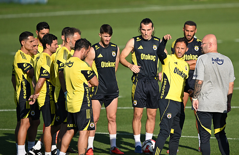 Fenerbahçe-Trabzonspor maçı ne zaman ve saat kaçta? FB-TS maçı hangi kanalda yayınlanacak? | CANLI İZLE