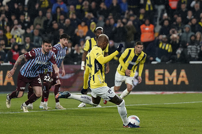 Fenerbahçe-Trabzonspor maçı ne zaman ve saat kaçta? FB-TS maçı hangi kanalda yayınlanacak? | CANLI İZLE