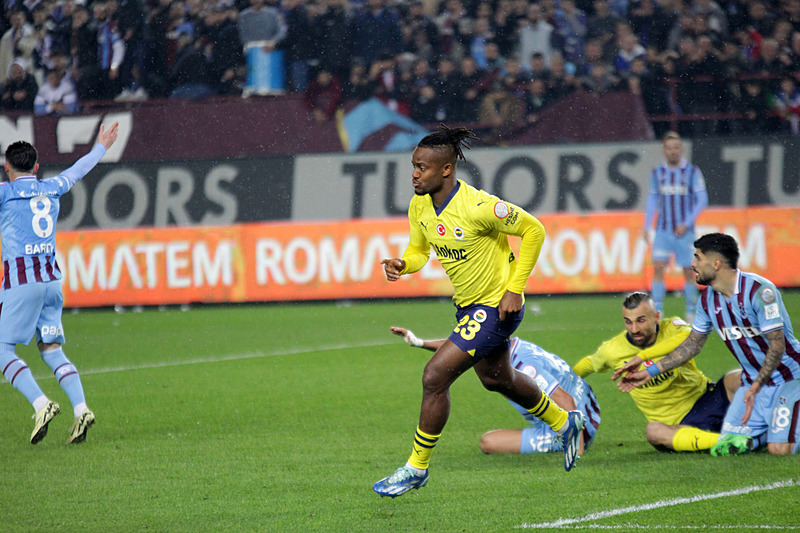 Fenerbahçe-Trabzonspor maçı ne zaman ve saat kaçta? FB-TS maçı hangi kanalda yayınlanacak? | CANLI İZLE