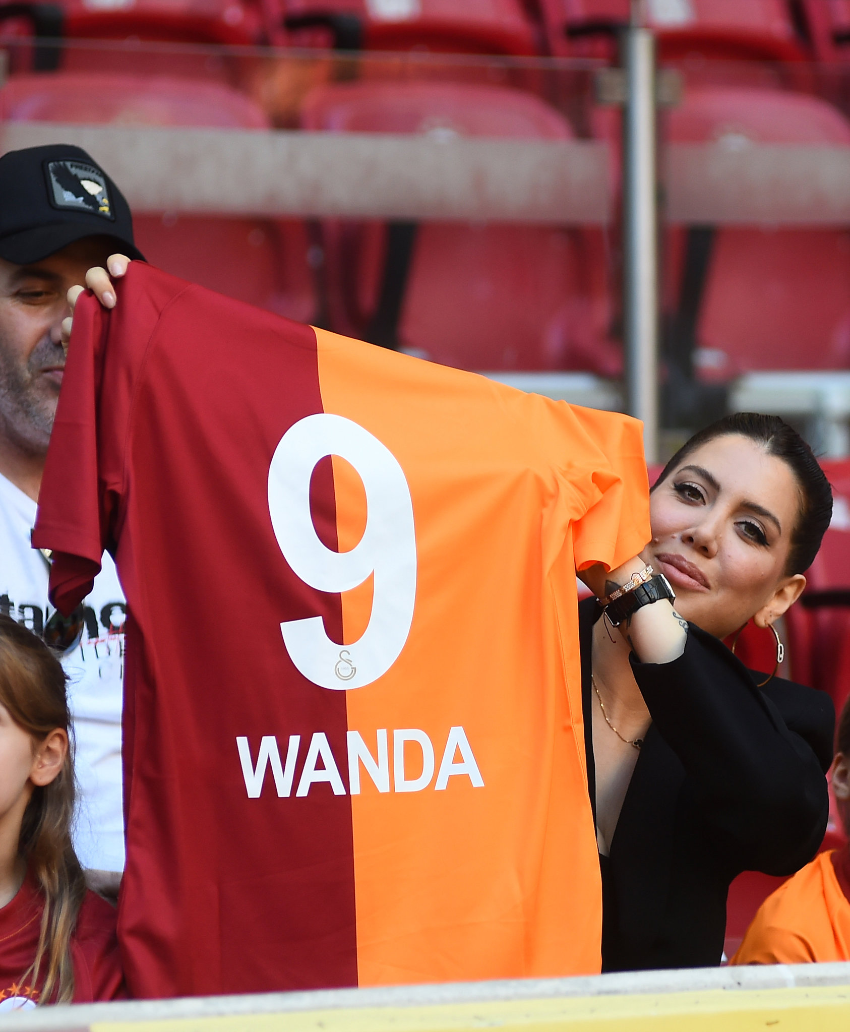 Icardi-Wanda Nara davasında yeni gelişme! Arjantin’e giderse...
