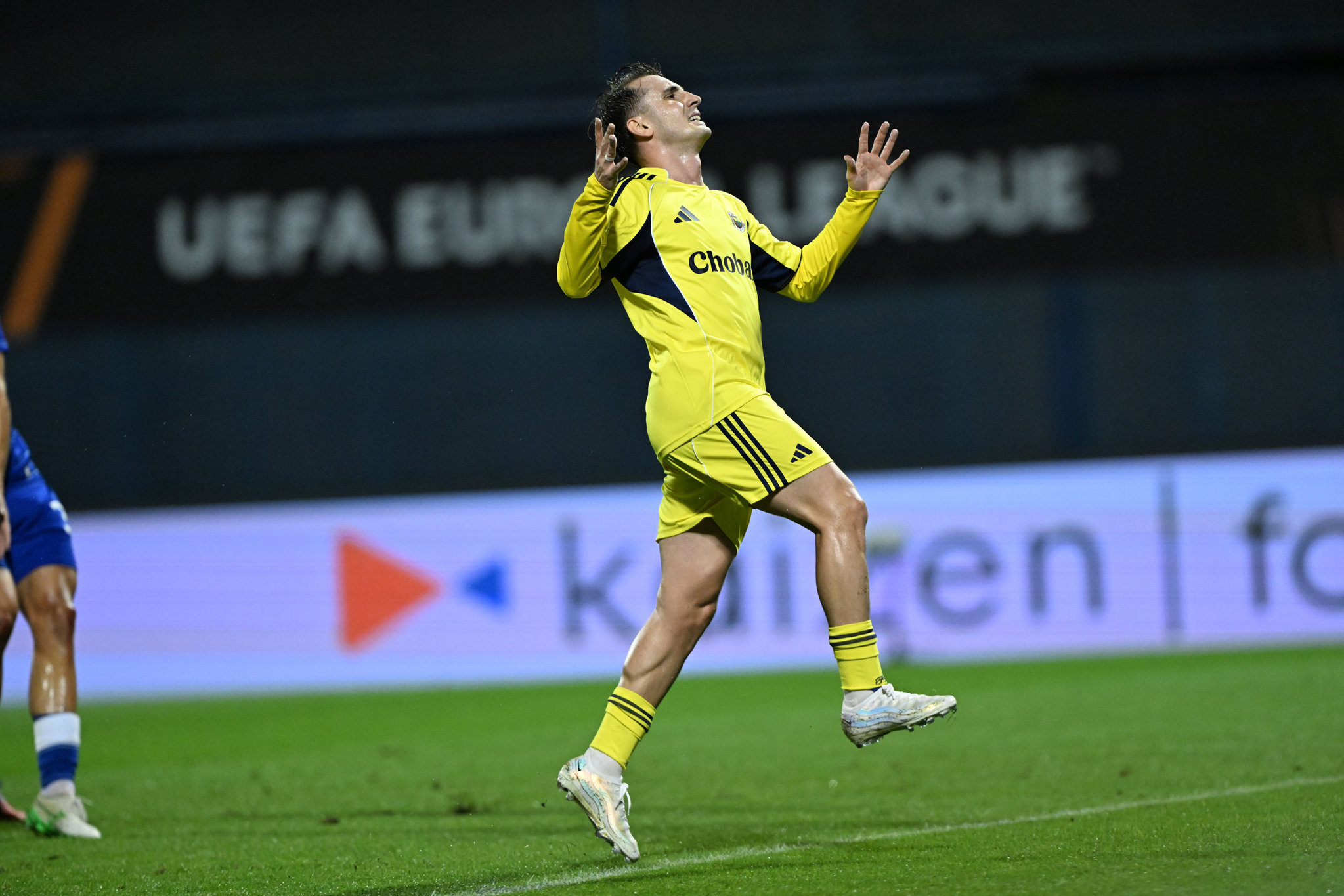 Fenerbahçe’de gerginlikler artıyor! Kadro dışı ihtimali...