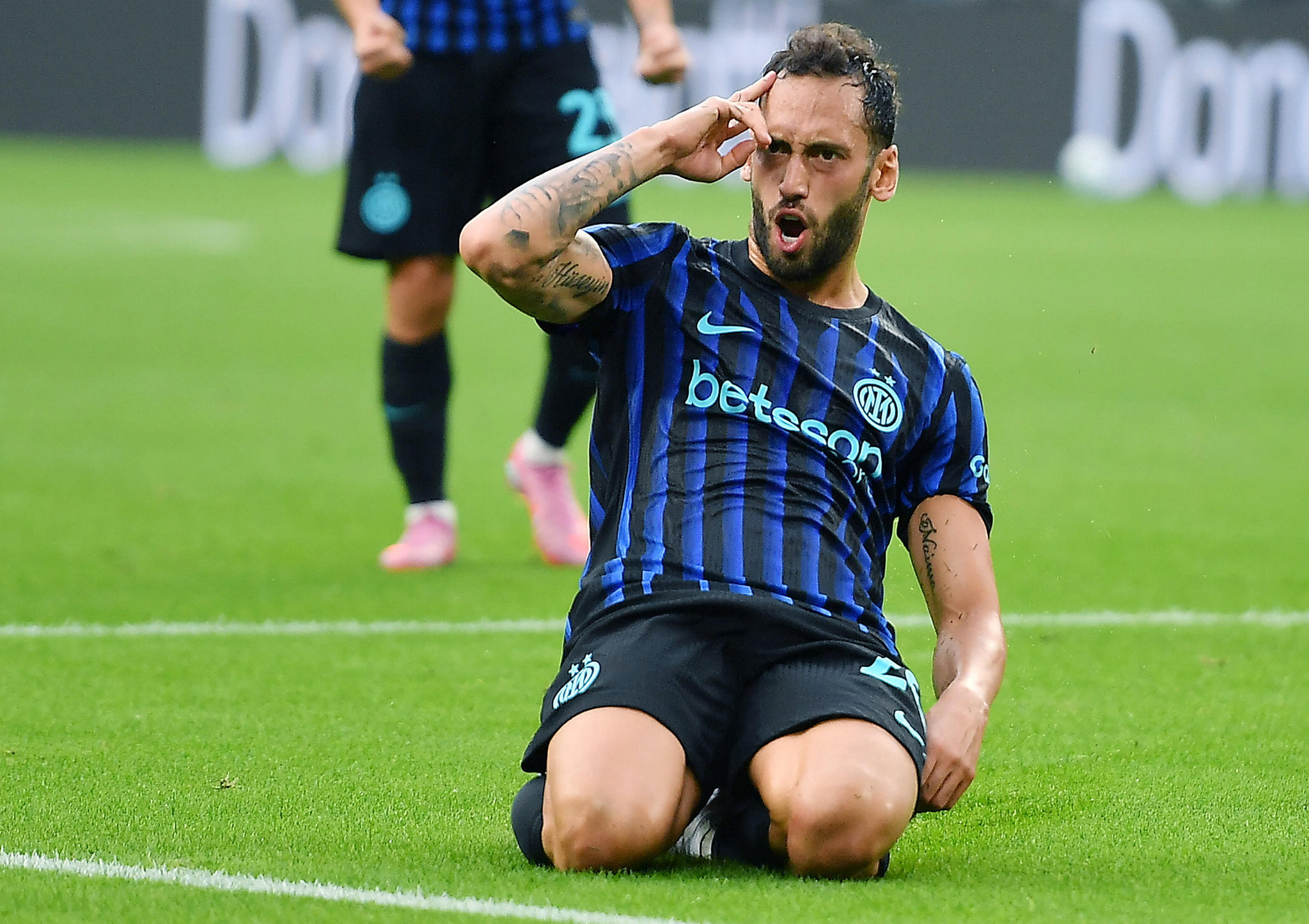 TRANSFER HABERİ: İtalyan basınından flaş iddia! Hakan Çalhanoğlu ve Galatasaray...